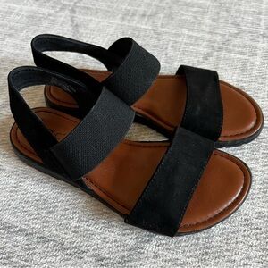 B.O.C Born Women's Black Brown Sandals Size 6
